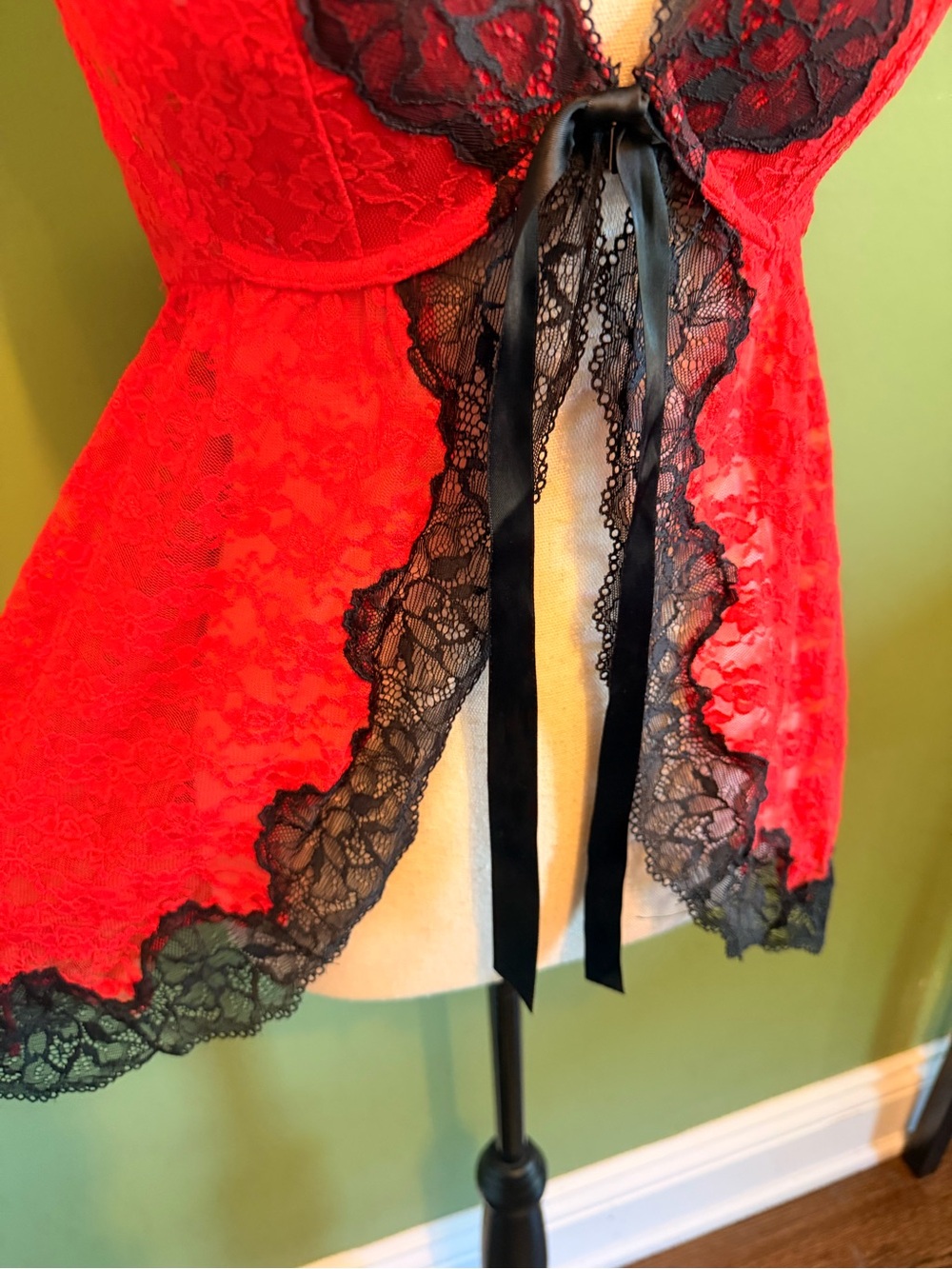 La SENZA Red and Black Lace Babydoll Chemise with Ribbon M - Picture 14 of 16